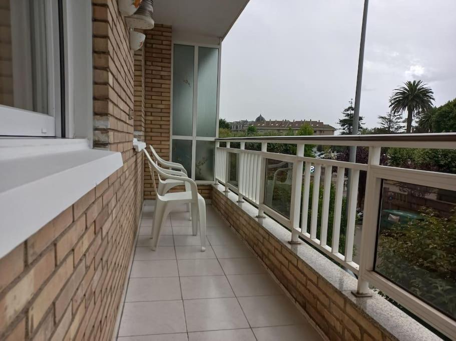 Apartamento En Santander Soleado Y Con Terraza. Exterior photo