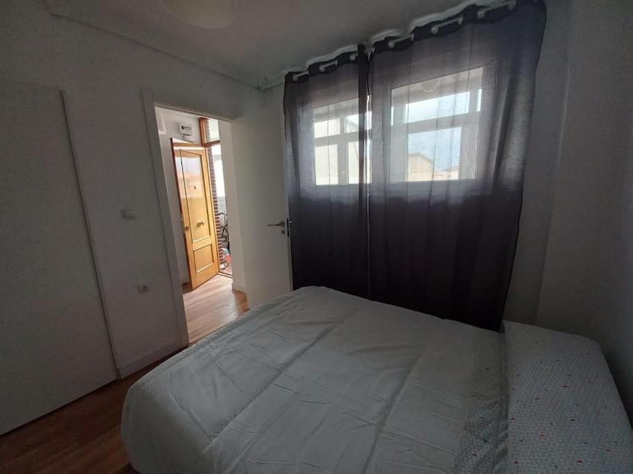 Apartamento En Santander Soleado Y Con Terraza. Exterior photo